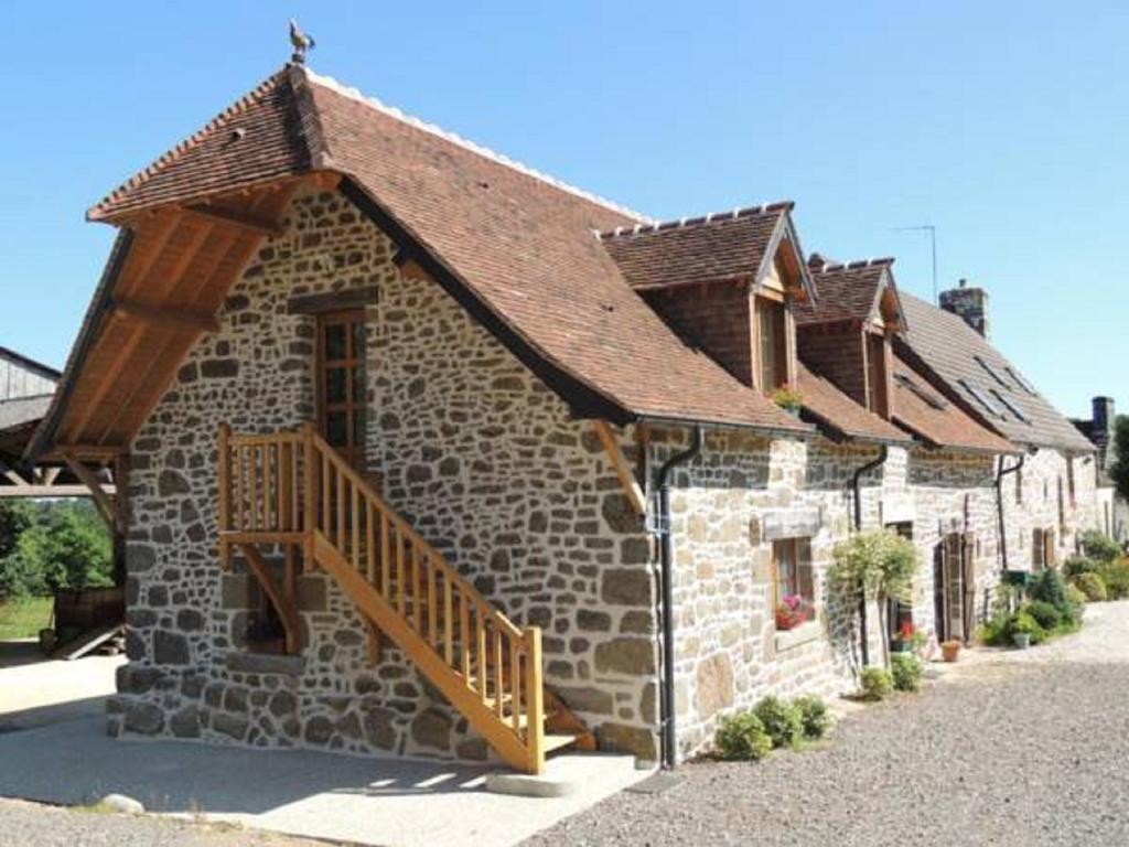 Ferme Cidricole Hugues Desfrieches Bed and Breakfast Sainte-Marguerite-de-Carrouges Værelse billede